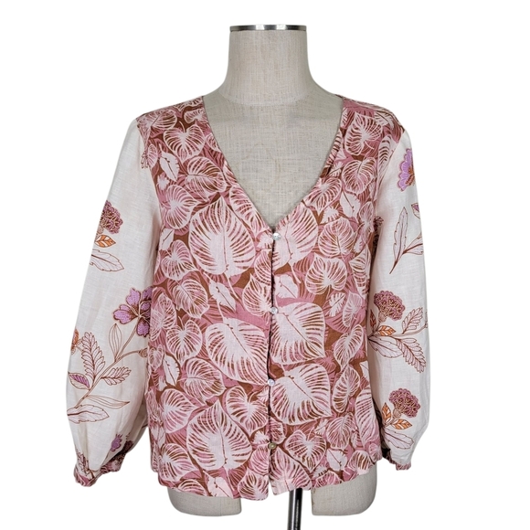 Tahari Linen Blouse Size S V Neck Button Front 3/4 Sleeve Lightweight Summer - Picture 1 of 10